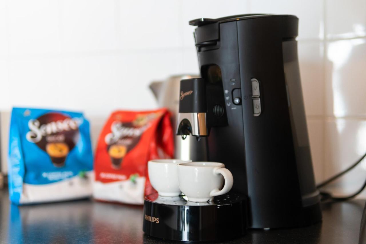 City Apartment 3 Bedroom, Kitchen, Wifi, Workspace, Coffee, Central Hasselt Bagian luar foto