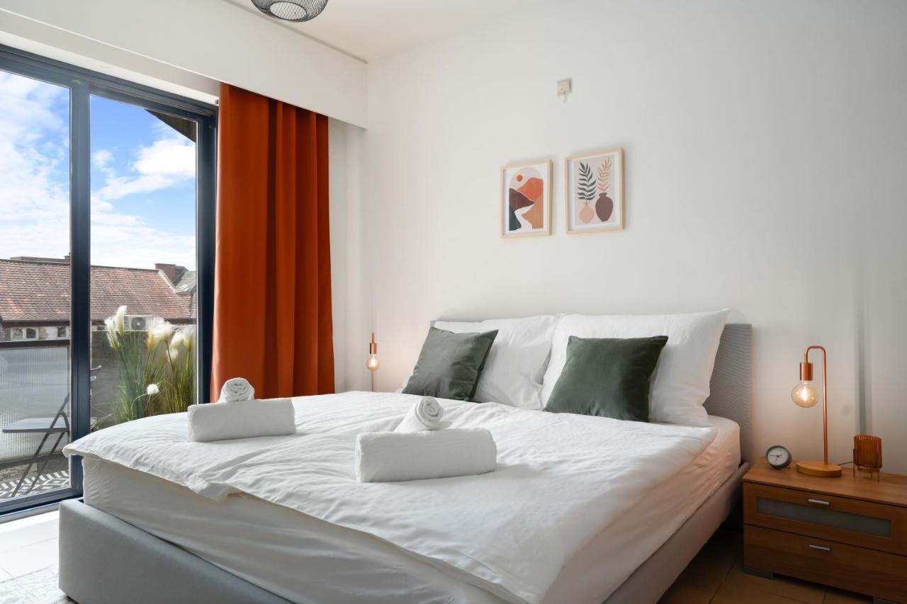 City Apartment 3 Bedroom, Kitchen, Wifi, Workspace, Coffee, Central Hasselt Bagian luar foto